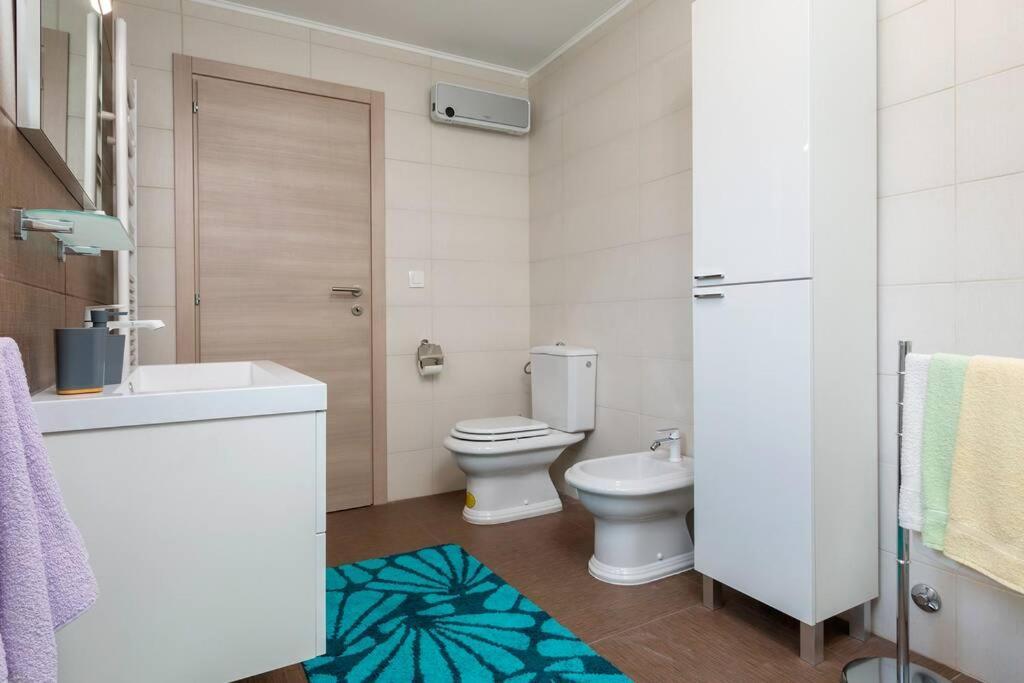 באניולה Predivan Novouredeni Apartman U Blizini Mora מראה חיצוני תמונה