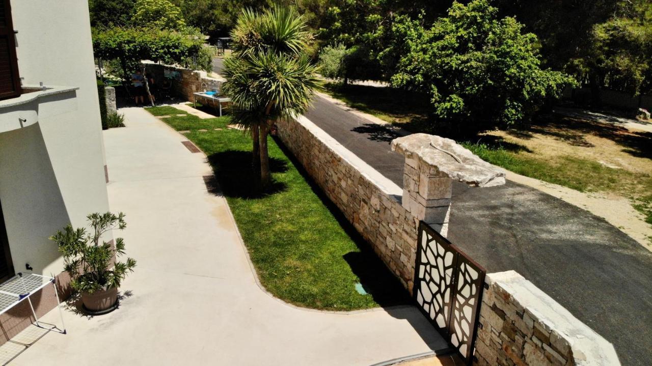 באניולה Predivan Novouredeni Apartman U Blizini Mora מראה חיצוני תמונה